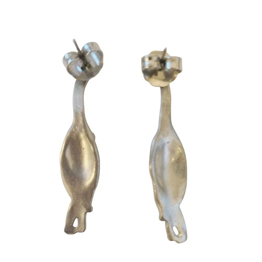 Maurice Milleur Walking Cat Earrings Pewter 1988‎ Signed Silver Tone Vintage